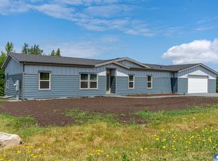 112 Peregrine Ln, Sequim, WA 98382
