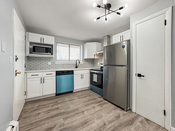 4th image of 157 School St #7