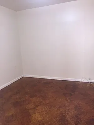 Rented by Quintess Real Estate LLC | media 8