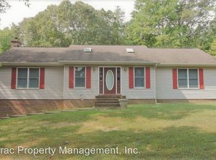 10120 Francis Folsom Dr, King George, VA 22485