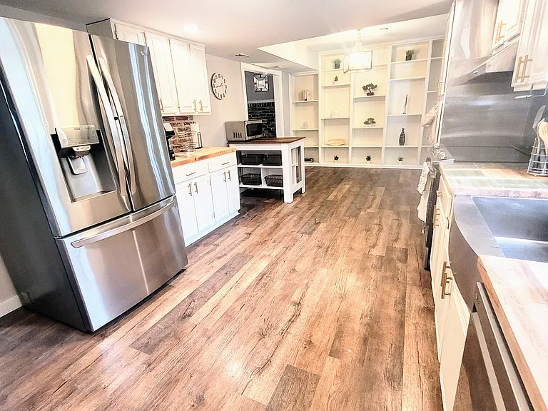 Spacious and fully stocked kitchen