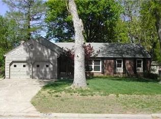 7622 W 96th Ter, Overland Park, KS 66212