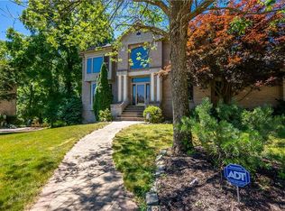 65 Countryside Dr N, Troy, OH 45373