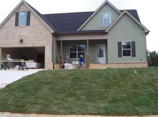 7646 Pfizer Dr, Ooltewah, TN 37363