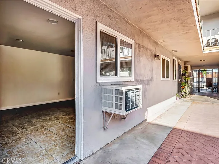 6735 Elmer Ave #9 — Photo 3