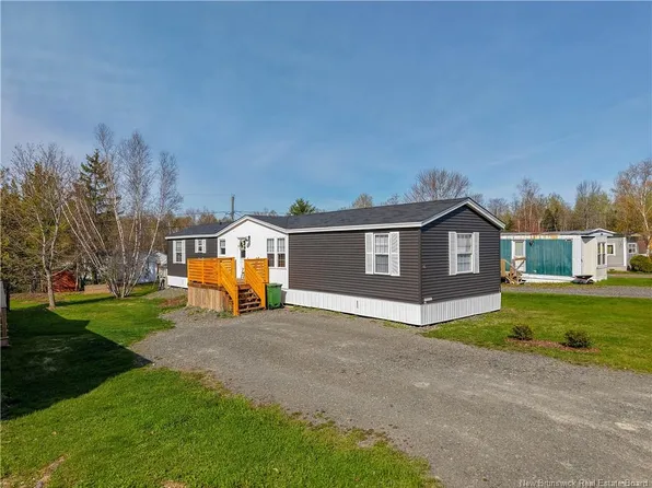 41 Elmdale Cres, Hanwell, NB E3B 6P9
