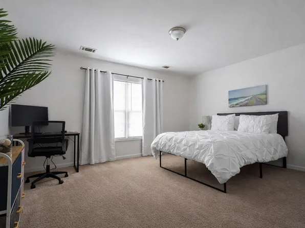 1510 E Henry St, Savannah, GA 31404