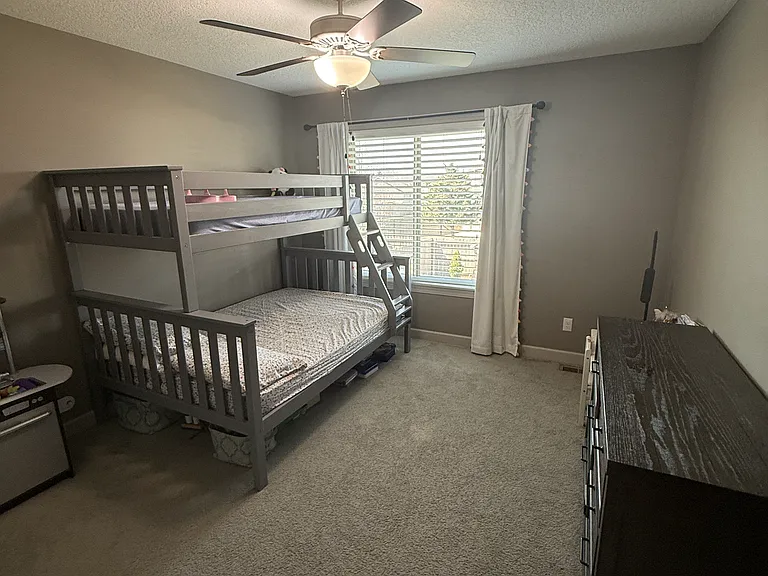 921 Silver Rain Rd — Photo 22