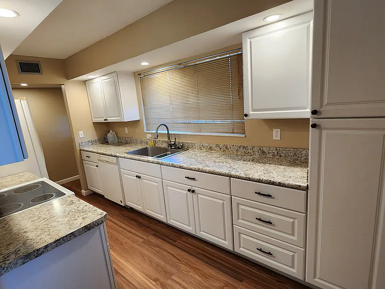 965 Fay Blvd — Photo 11