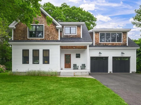 59 Underwood Road, Falmouth, ME 04105