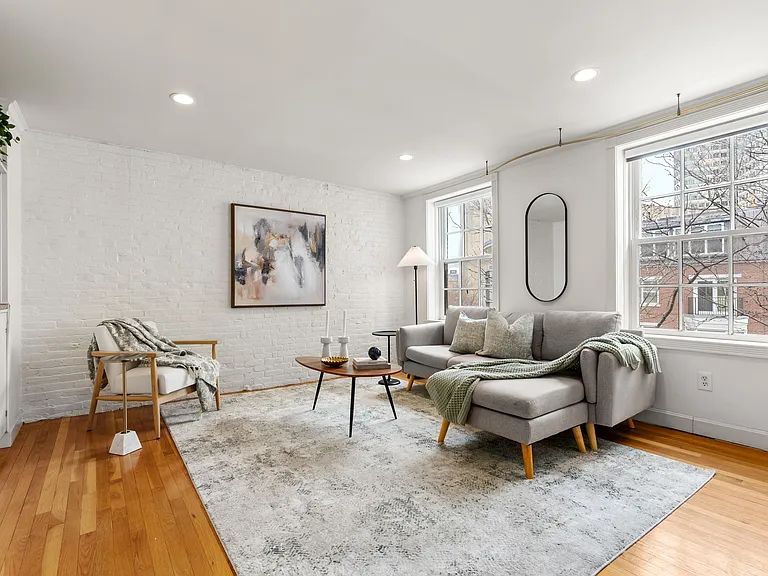 17 Bowdoin St #4AB — Photo 4