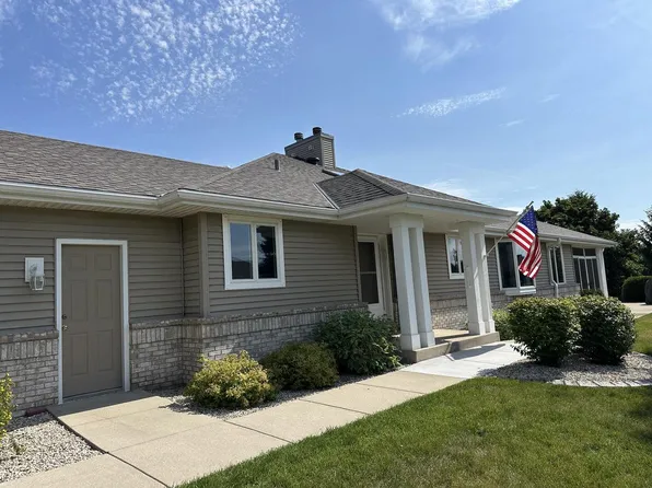 W173N7930 Bluejay COURT, Menomonee Falls, WI 53051