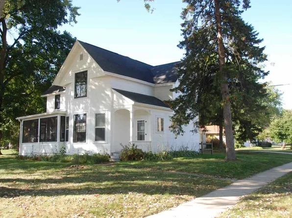 105 State St, Deerfield, WI 53531