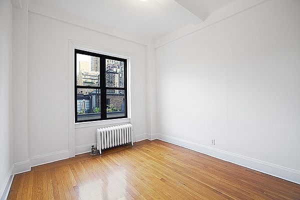 1st image of 19 W 69th St APT 1004