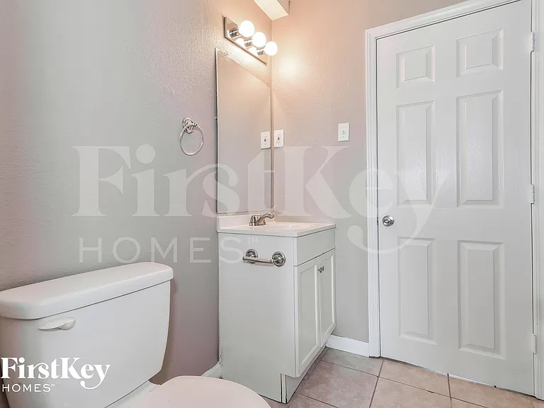 9 Charlotte Dr — Photo 13
