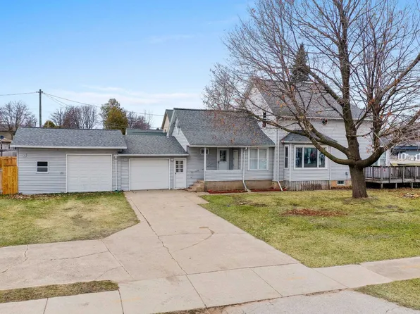 405 N Main St, Oconto Falls, WI 54154