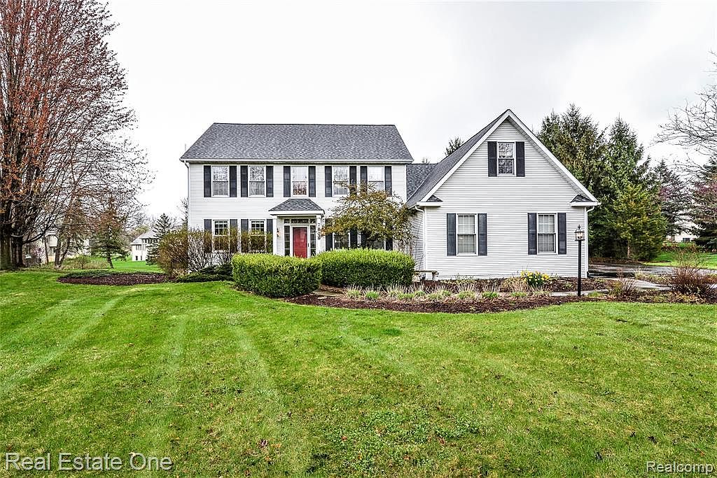 7828 Winfield Dr Brighton Mi 48116 Zillow