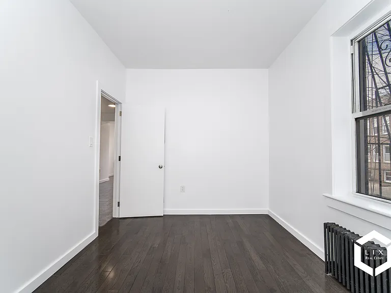 102 Dahill Rd #1R — Photo 10