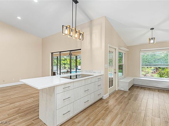 5th image of 10271 Saint Patrick Ln
