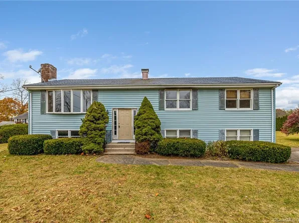 20 Neubigs Way, North Branford, CT 06472