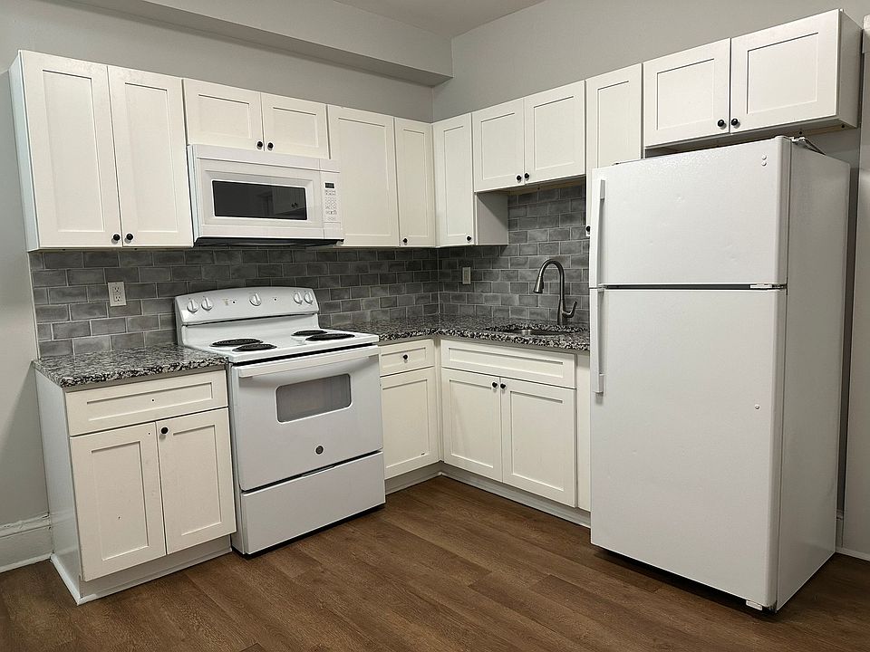 1st image of 808 W 8th St #1