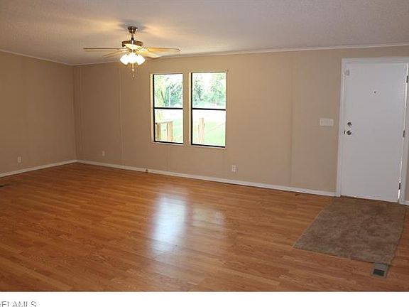 3rd image of 6870 Marna Ln