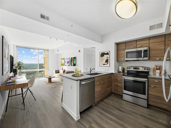 8421 Broad St #5397524