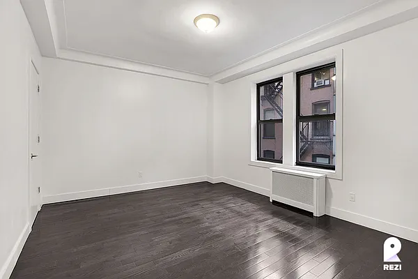 Rented by REZI | media 118