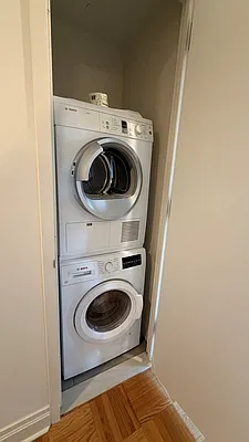 Laundry, photo 1