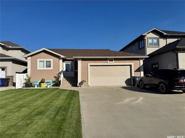 1916 Jesse BAY, Estevan, SK S4A 2W3