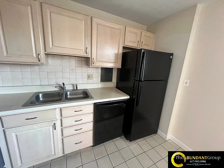 125 Trapelo Rd #12 — Photo 2