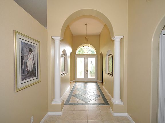 2nd image of 10304 Calle De Flores Dr