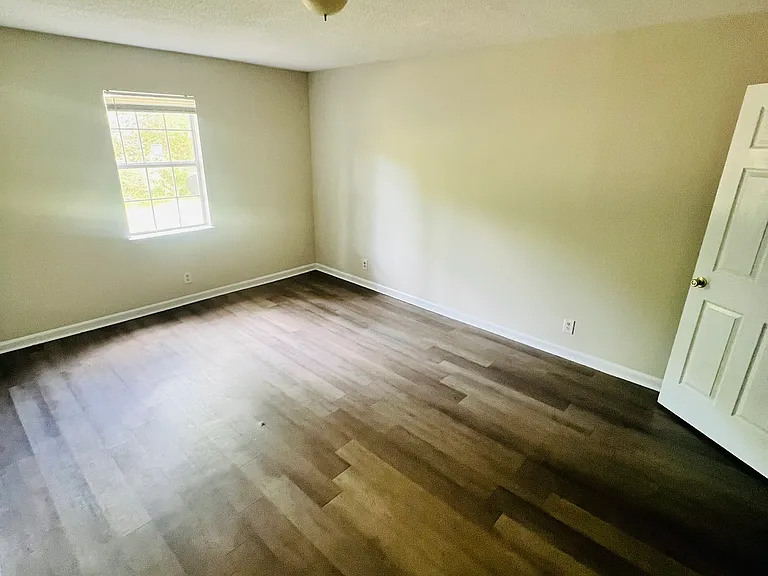 13 E Chadwick Cir — Photo 5