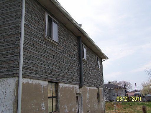 2nd image of 914 Highland Ave