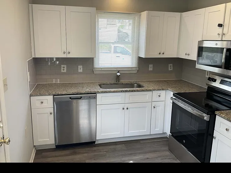 1625 Cranberry Hill Ln — Photo 10