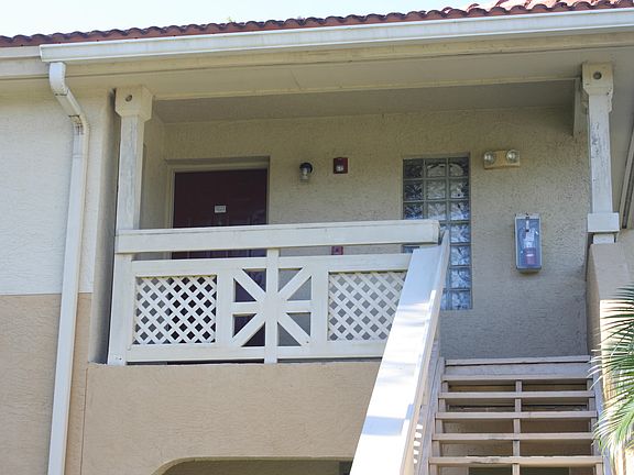 2nd image of 4831 Via Palm Lake #1222