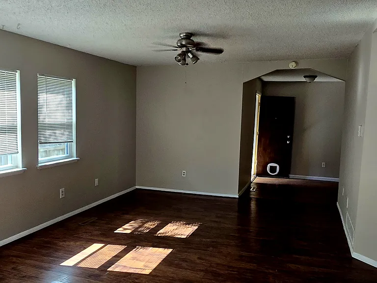 630 Easy St — Photo 9
