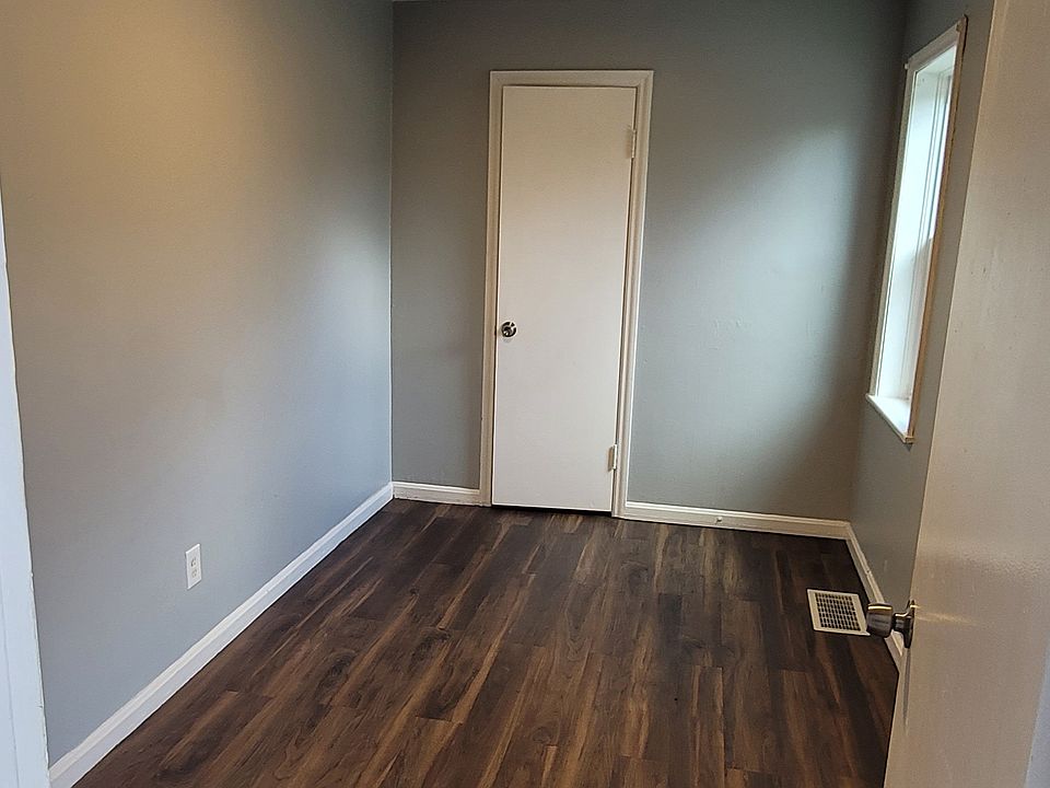 2nd image of 156 Kinkel Ave