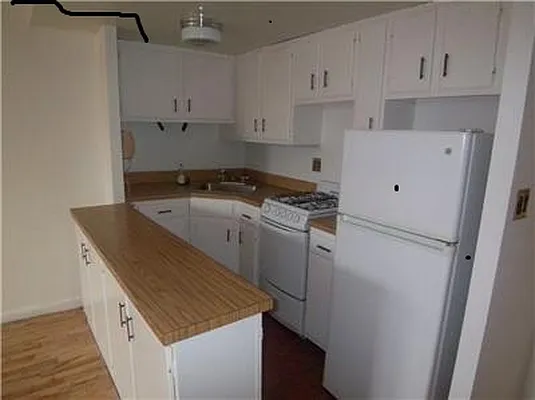 Rented by KVNY Soho | media 6