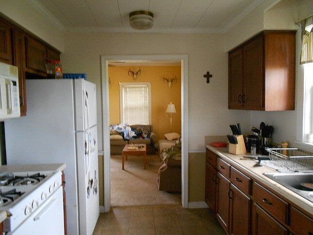 2nd image of 2717 Clarkedale Rd
