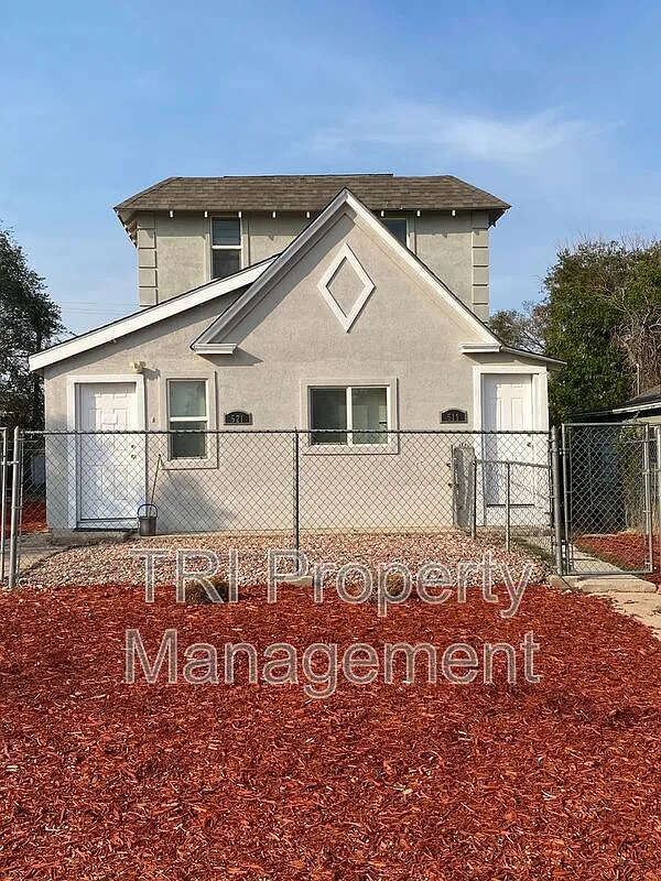 1 bed, 1.0 bath, $725 — Photo 1