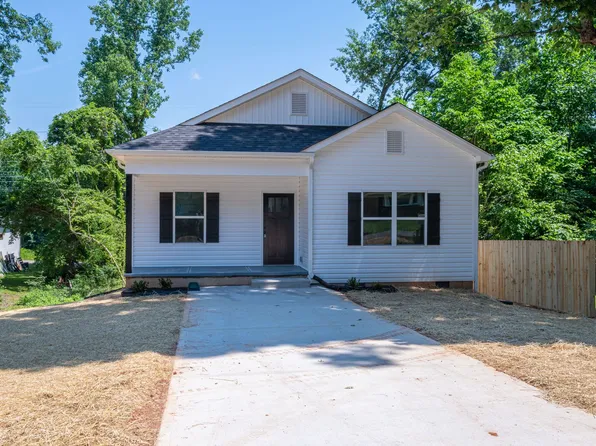 2428 11th Ave SW, Hickory, NC 28602
