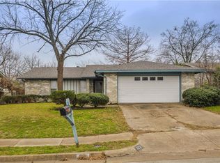 612 E Timberview Ln, Arlington, TX 76014