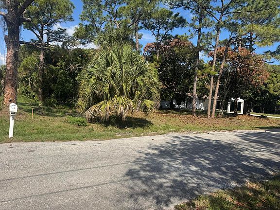 4th image of 5866 SE Wesley Avenue