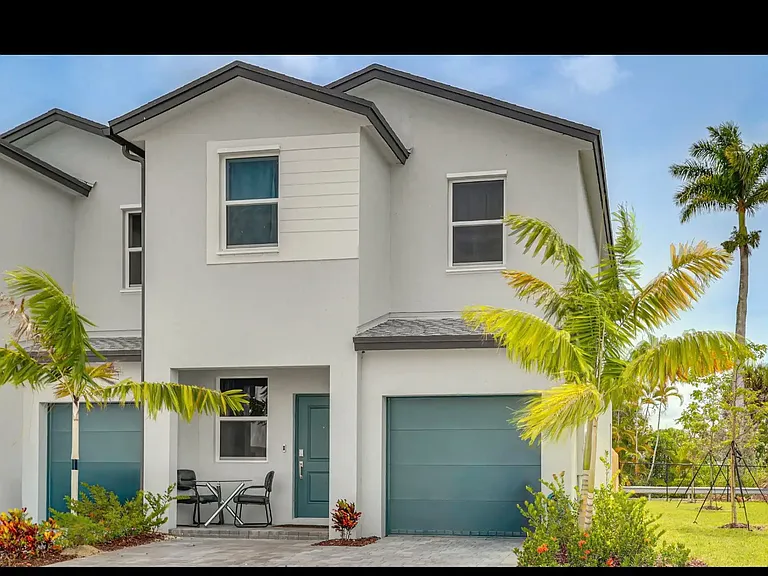35833 SW 178th Ct — Photo 1
