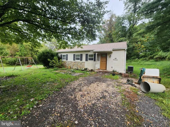 415 Twin Arch Rd, Mount Airy, MD 21771