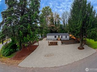 11 NE Davey Jones Court, Belfair, WA 98528