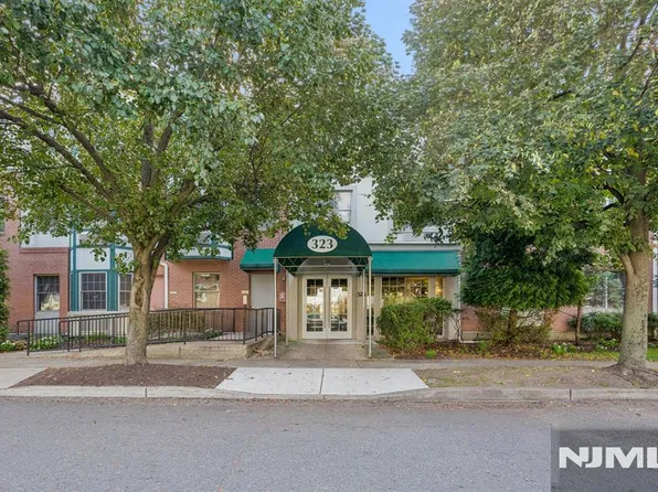 323 Willow Street #2i, Teaneck, NJ 07666