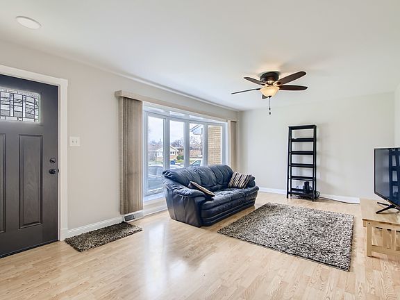 4th image of 8808 Moody Ave