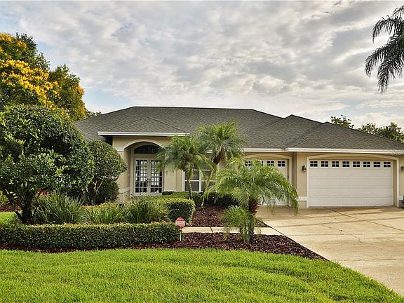 3rd image of 505 Lake Mariam Ln